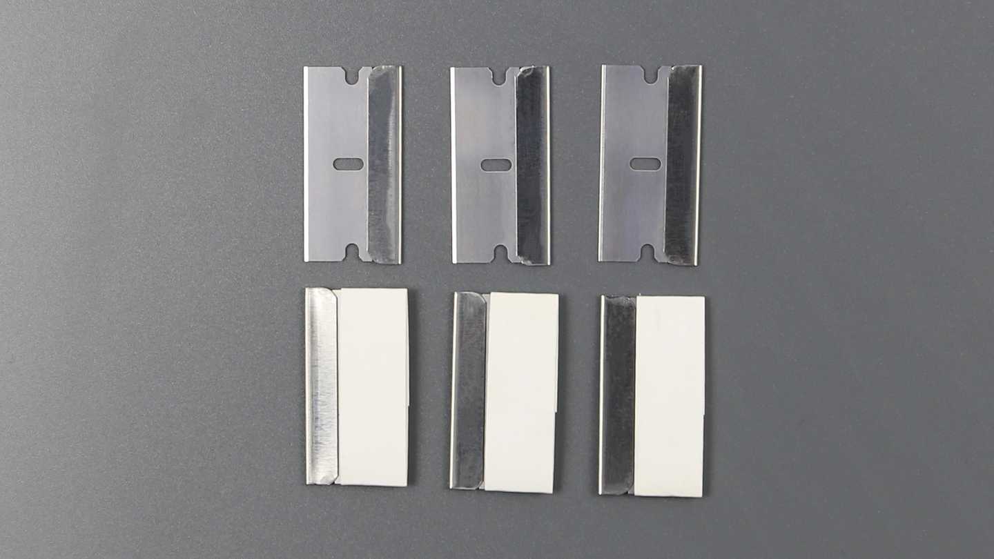 Blades are individually wrapped in a paper, protecting both blade and user.