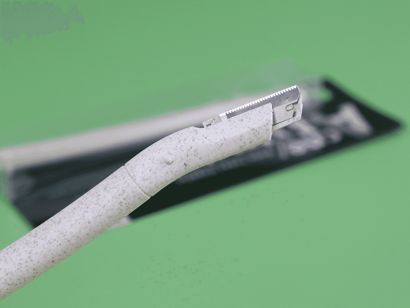 Xirui Replaceble eyebrow razors