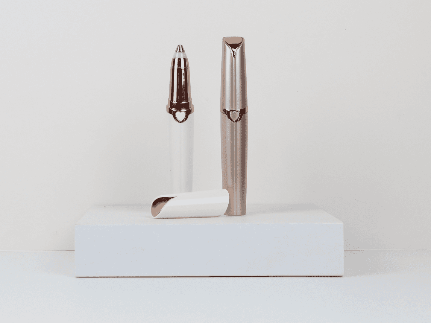 Xirui electronic eyebrow razors