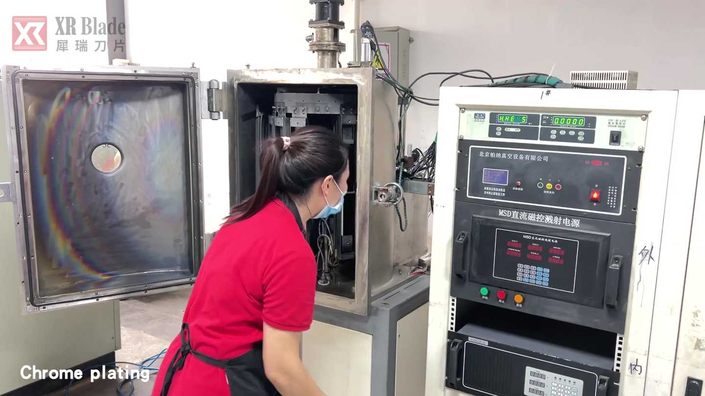 safety blade in the coating process