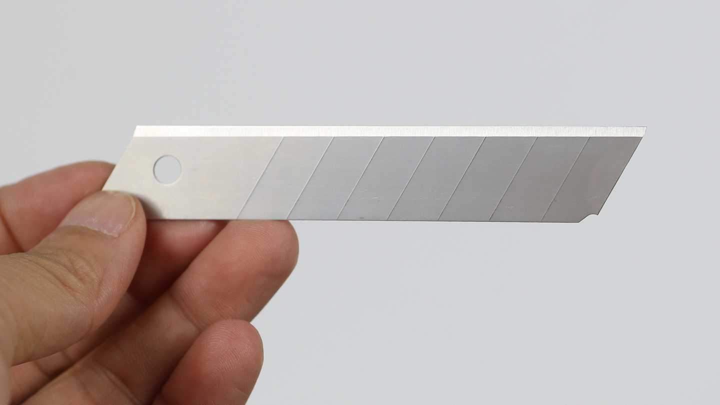 We select premium stainless steel for better strength, and last the blade's using time